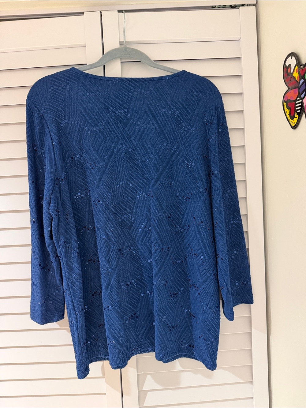 JM Collection Blue Sequin Textured V-Neck Top - Picture 4 of 5